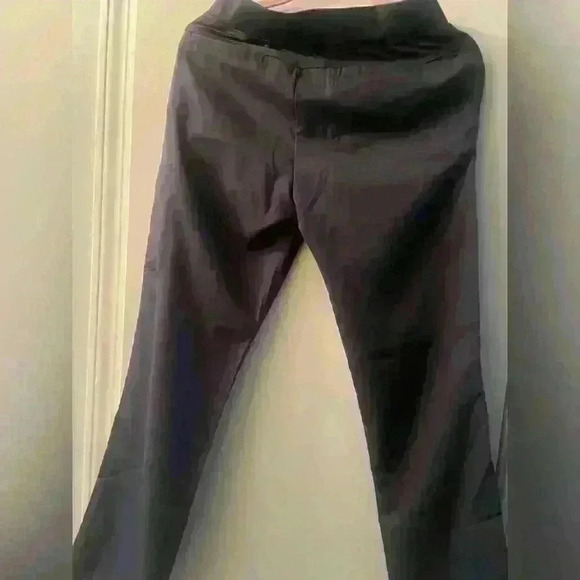 Grey’s Anatomy Scrub Pants - Picture 2 of 4